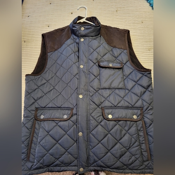 **SOLD** Mens Cremieux size XL Quilted vest. - Picture 2 of 8